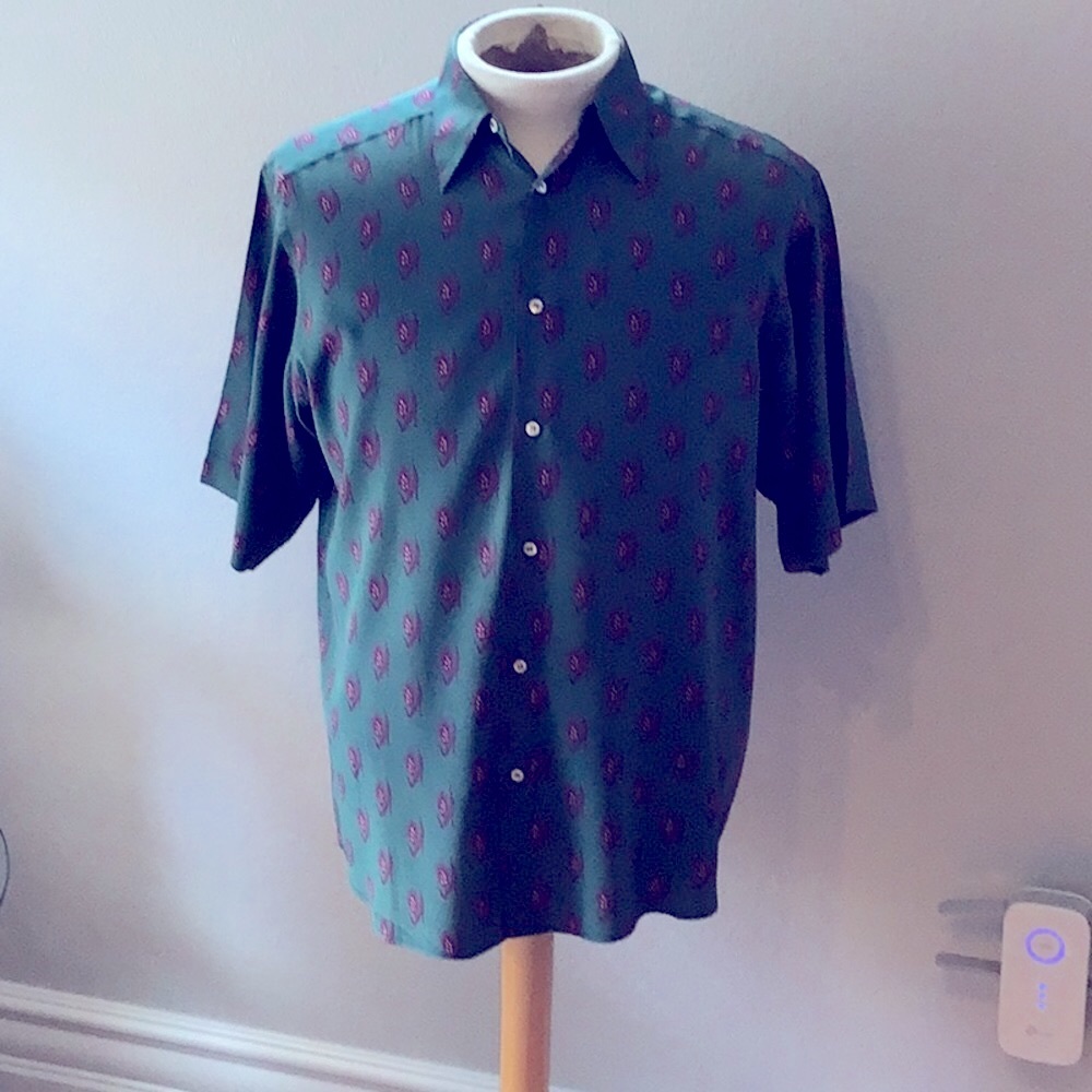 1980’s Vintage Silk Bobby Jones Shirt. Size S in Green.